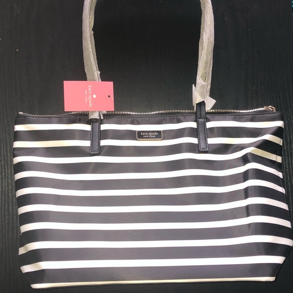 Kate Spade purse - Picture 1 of 2